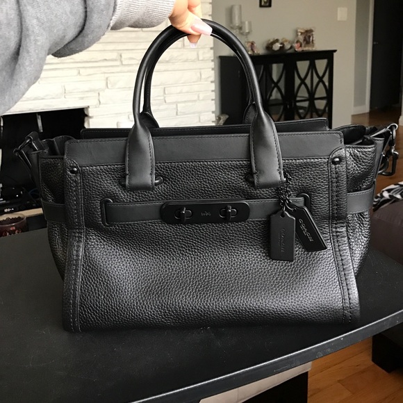 Coach Handbag - Picture 2 of 6